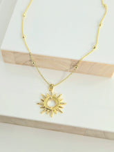 Load image into Gallery viewer, Sunburst Necklace
